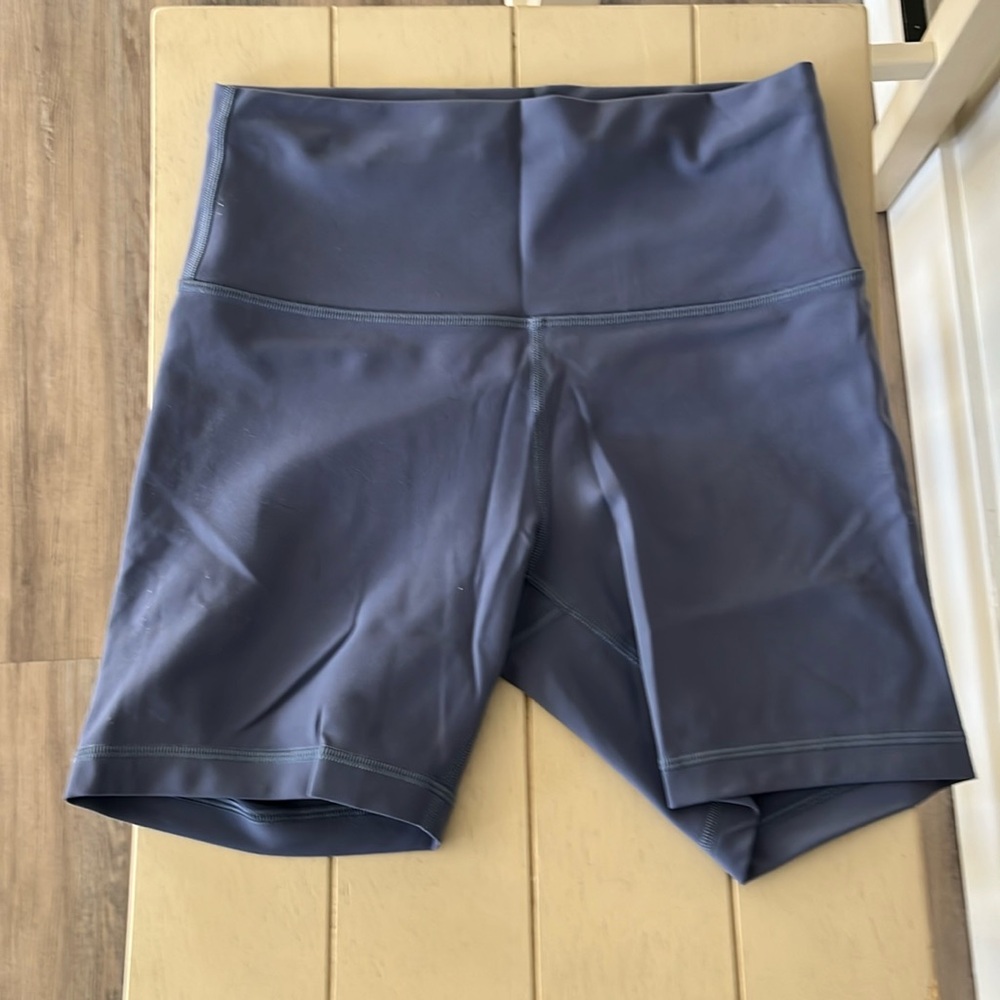 8 inch lulu lemon blue/periwinkle biker shorts, size 8